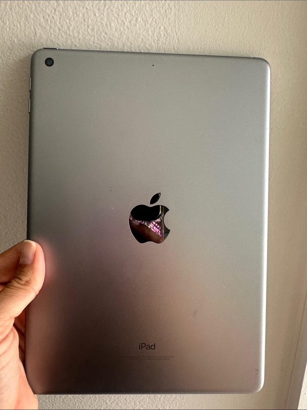 Apple Black Tablet with Home Button - Picture 4 of 6